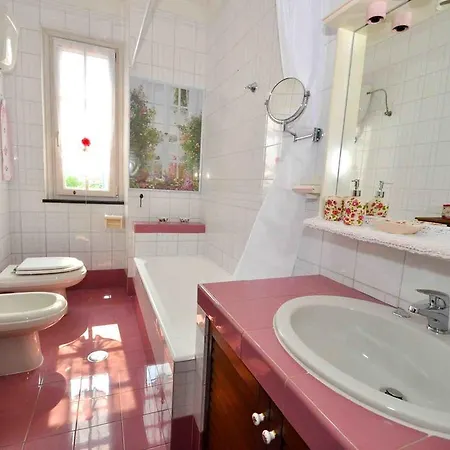 Lucia Aurora Villa *