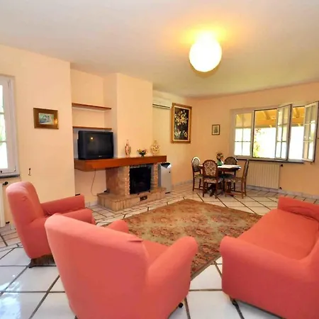 Lucia Aurora Villa Cava deʼ Tirreni